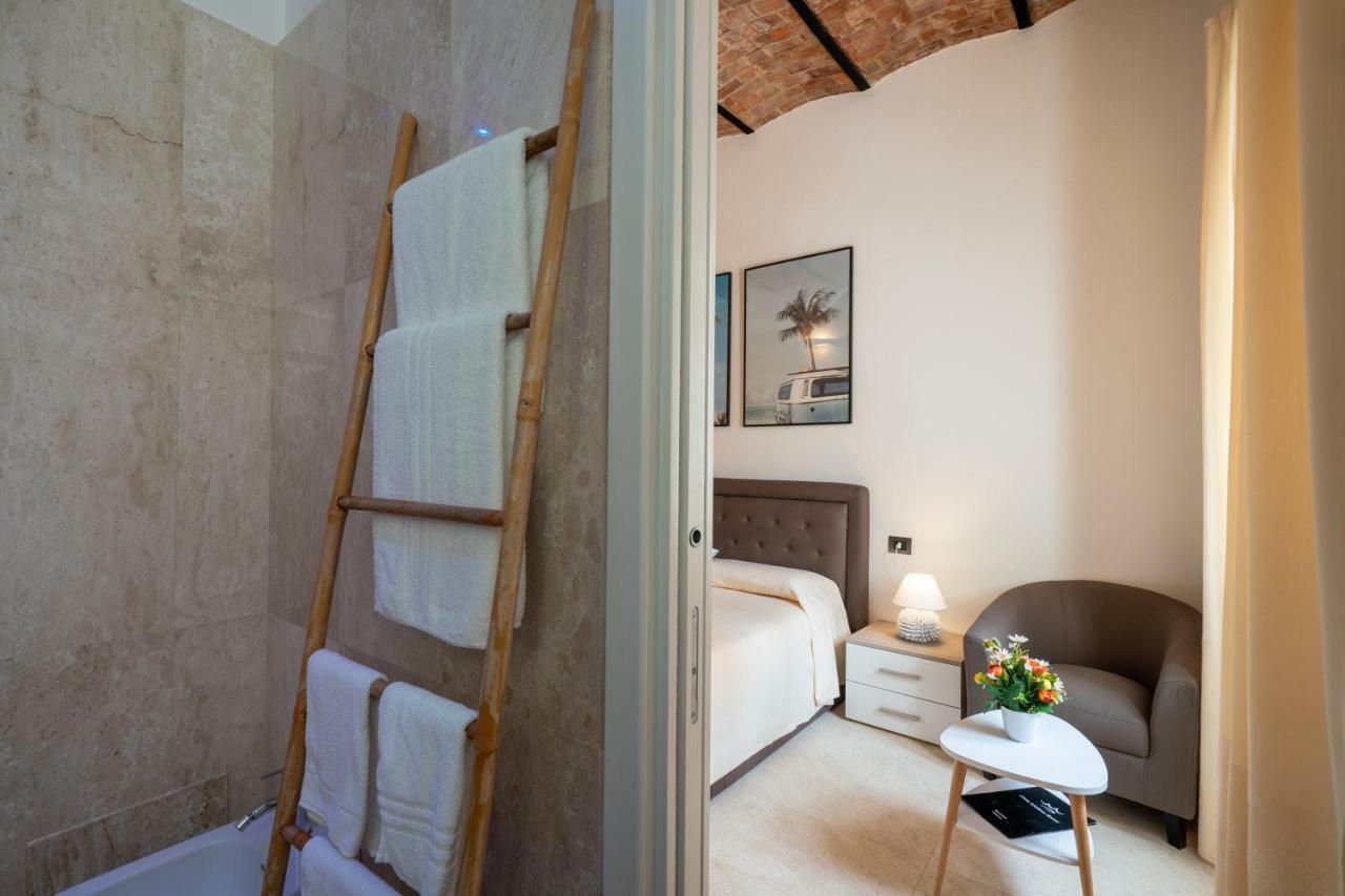 Corso Umberto Rooms Olbia Exterior photo