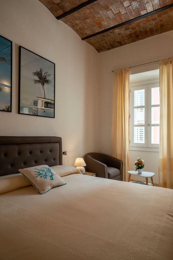 Corso Umberto Rooms Olbia Exterior photo